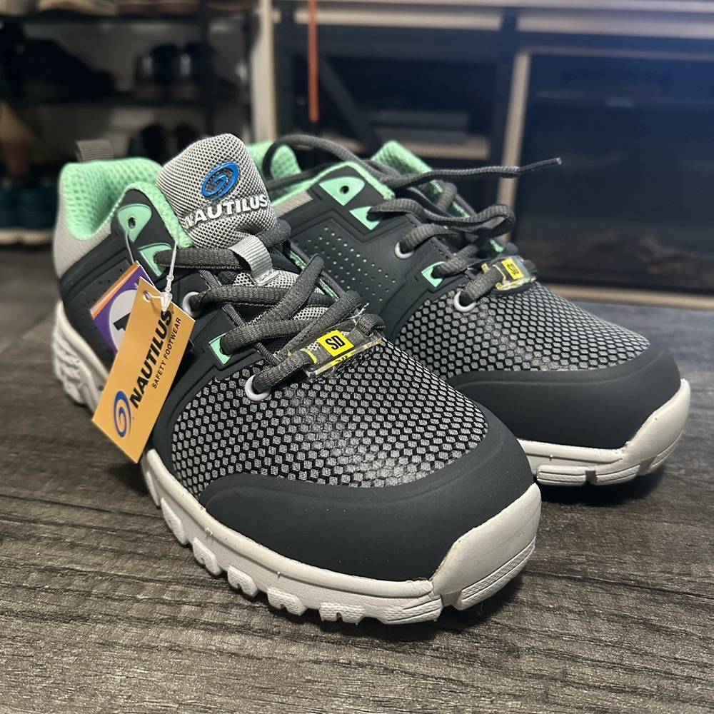 Nautilus Zephyr ESD Shoes 8 N1355